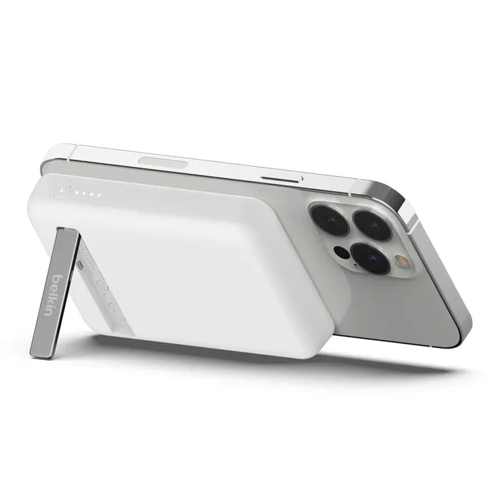 Belkin BoostCharge Magnetic Wireless Power Bank 5K   Stand