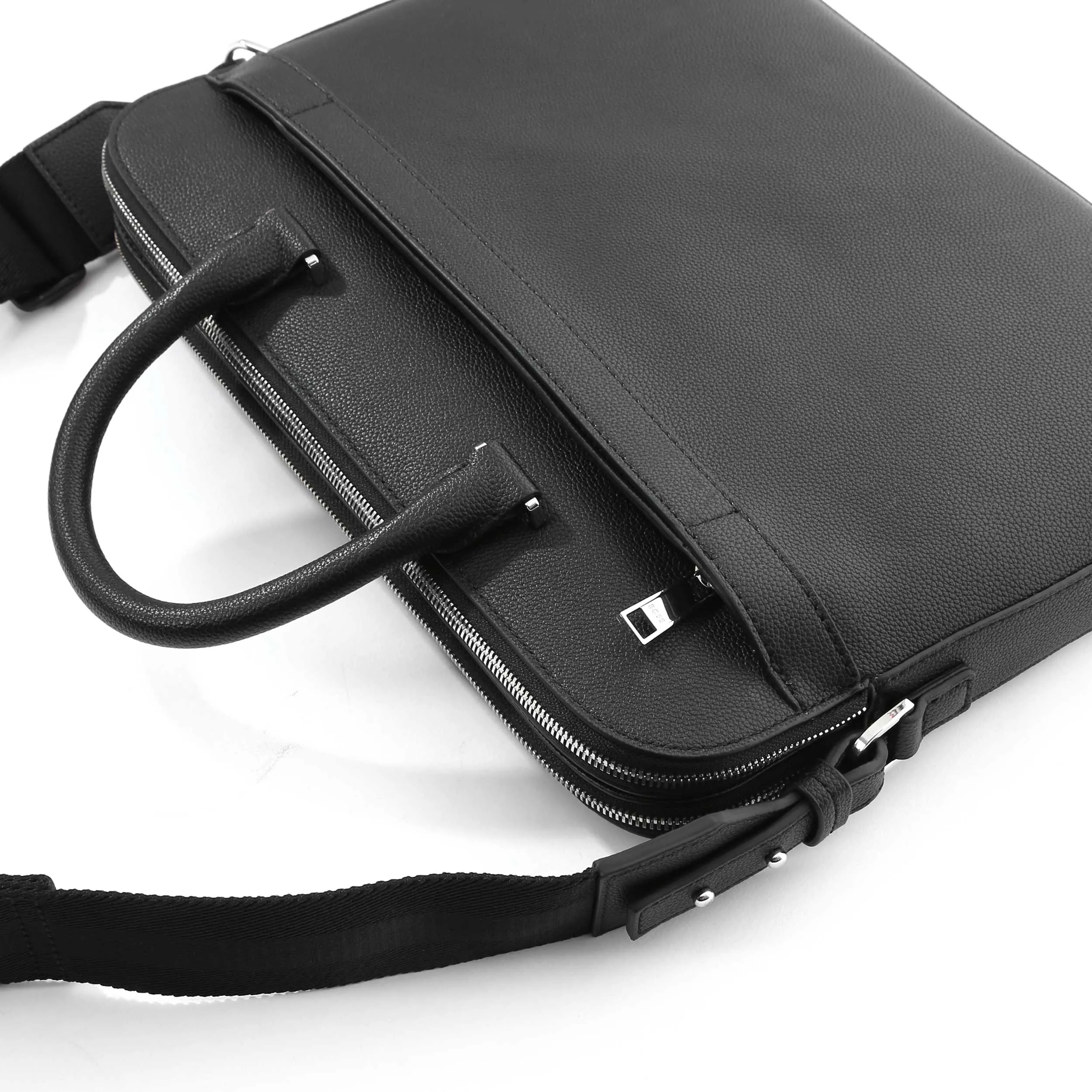 BOSS Ray Doc 2Zip Bag in Black