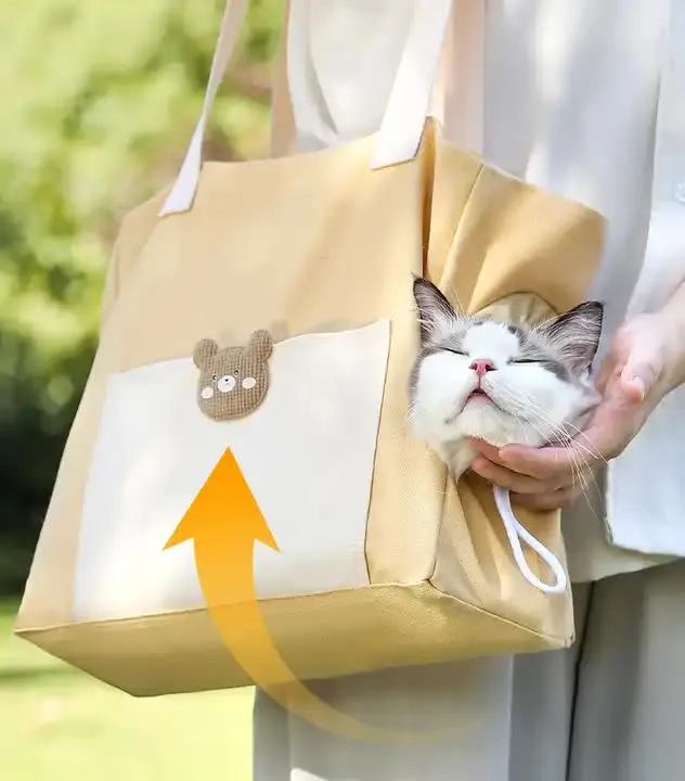 Breathable Pet Carrier Bag for Outdoor Use - Lightweight and Comfortable for Small Pets 38*15*30cm