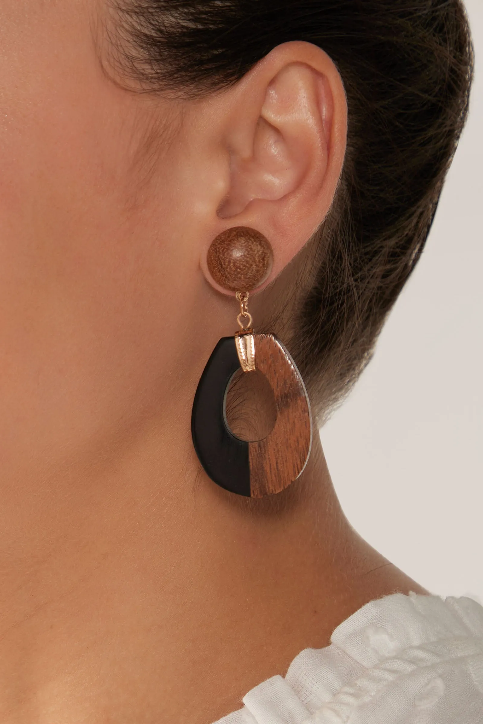 Cay Earring - Tan/Black