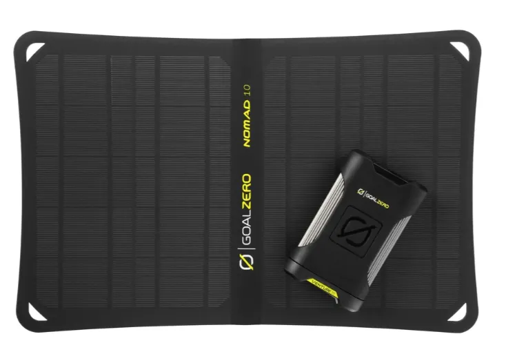 GOAL ZERO NOMAD 10   VENTURE 35 SOLAR CHARGING KIT