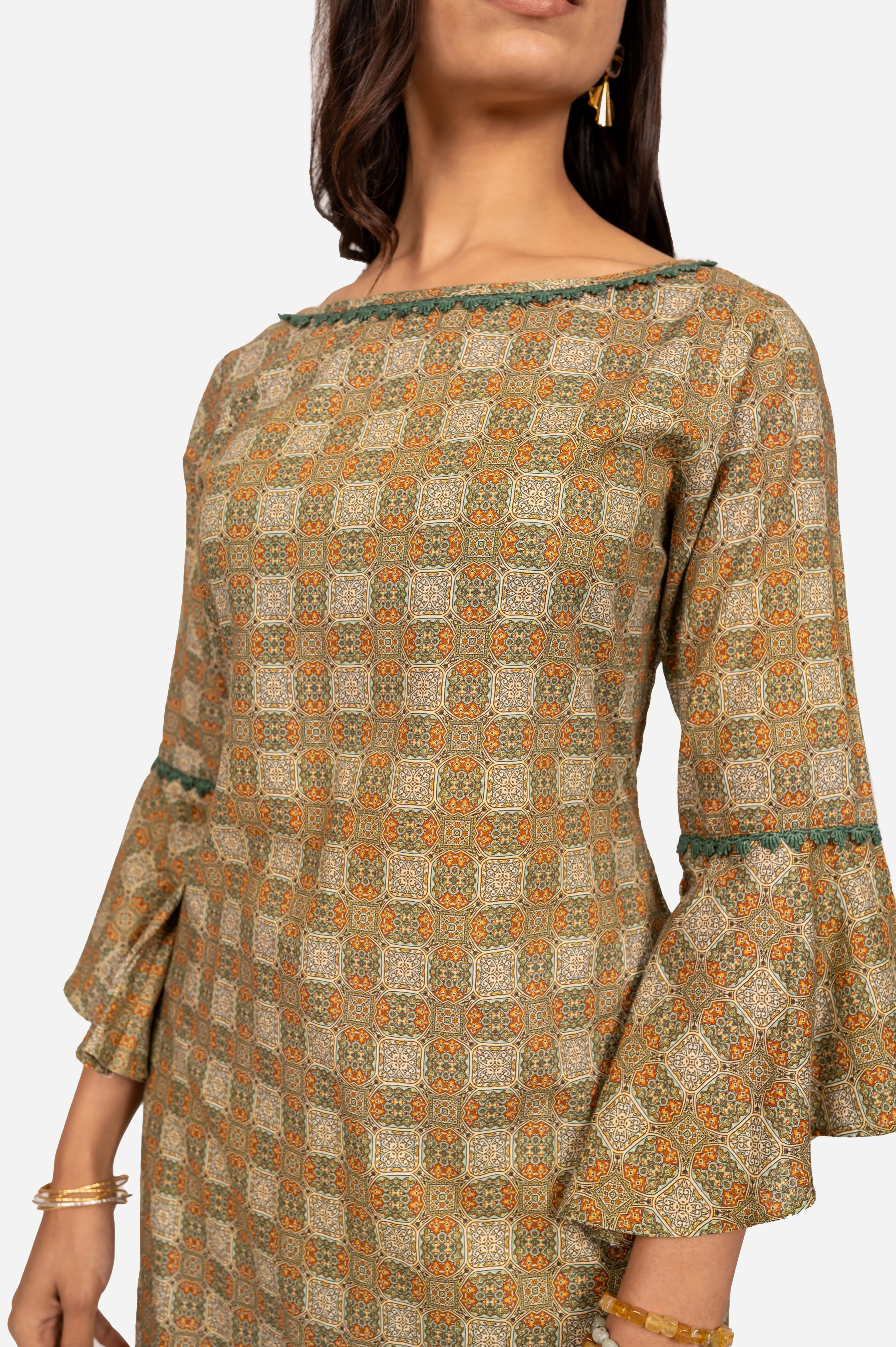 Green-Colored 3/4 Sleeves Cotton Kurta