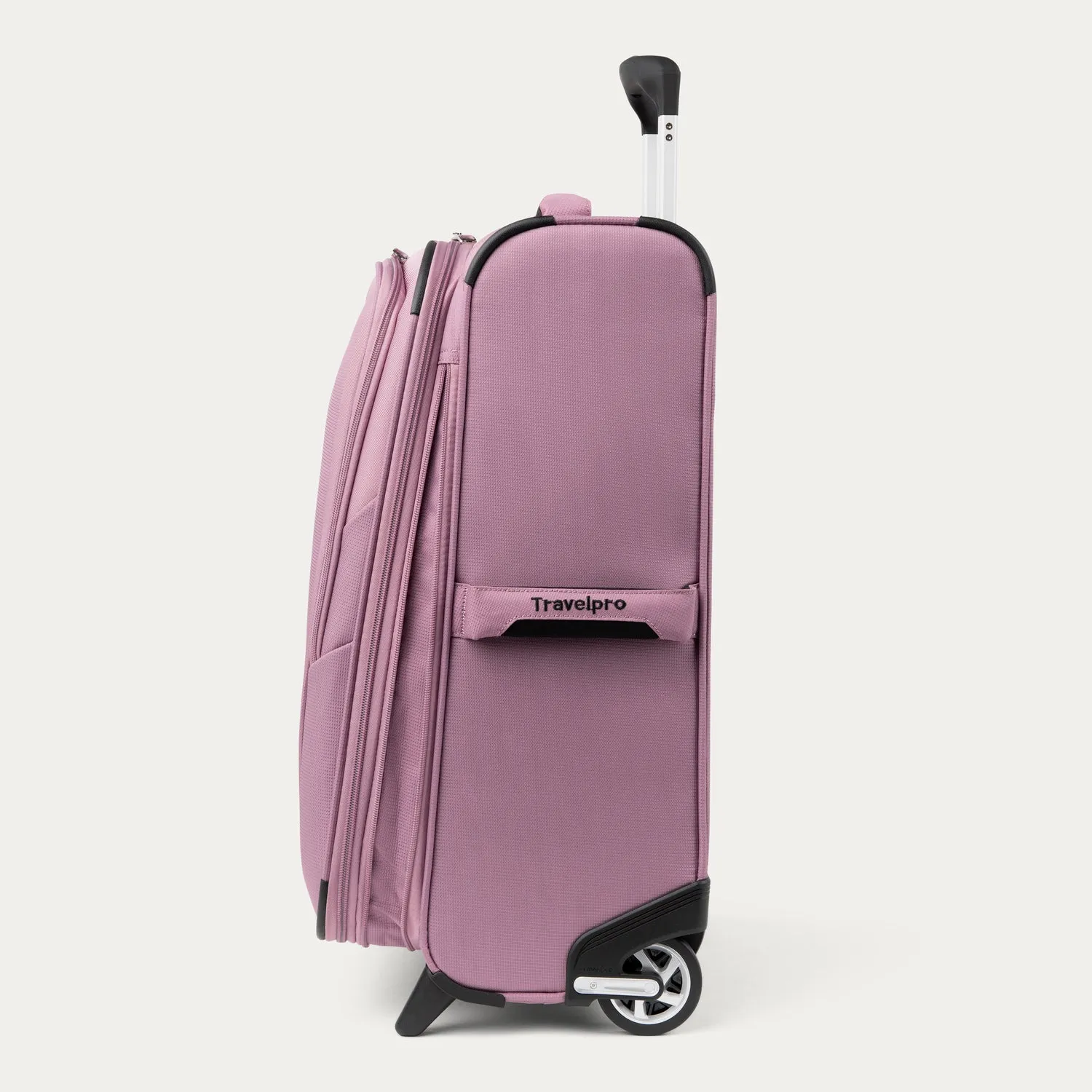 Maxlite® 5 22" Carry-On Rollaboard®