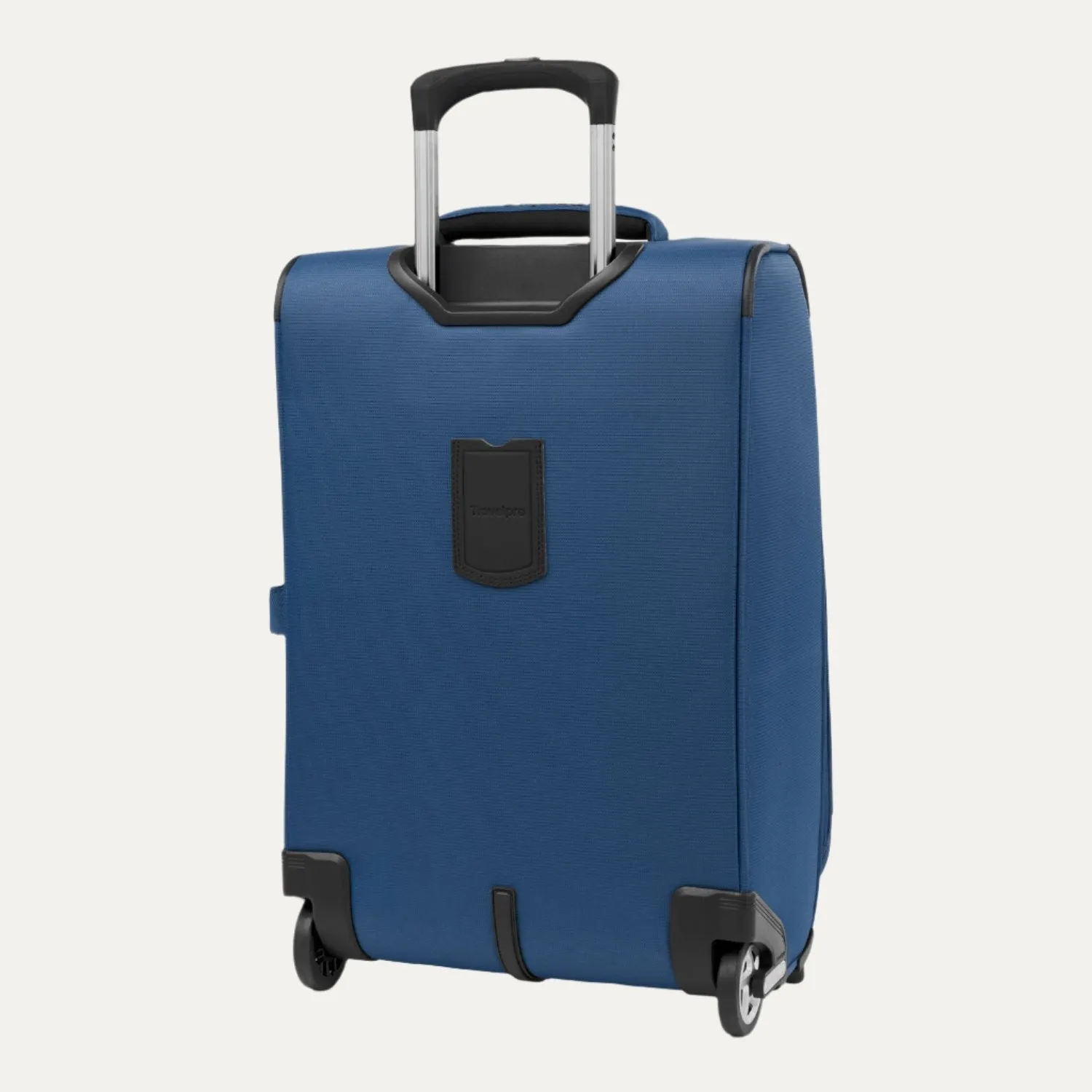 Maxlite® 5 22" Carry-On Rollaboard®