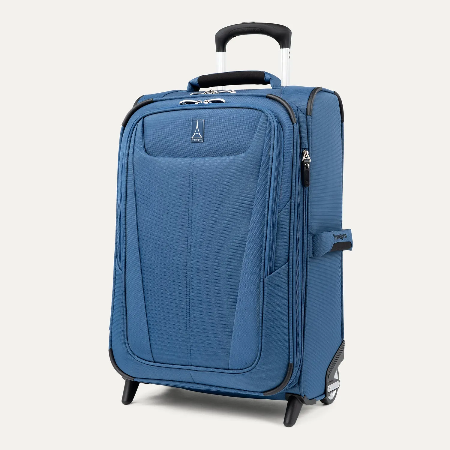 Maxlite® 5 22" Carry-On Rollaboard®