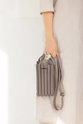 PLEATS MAMA MINI STUDIO BAG MOCHA